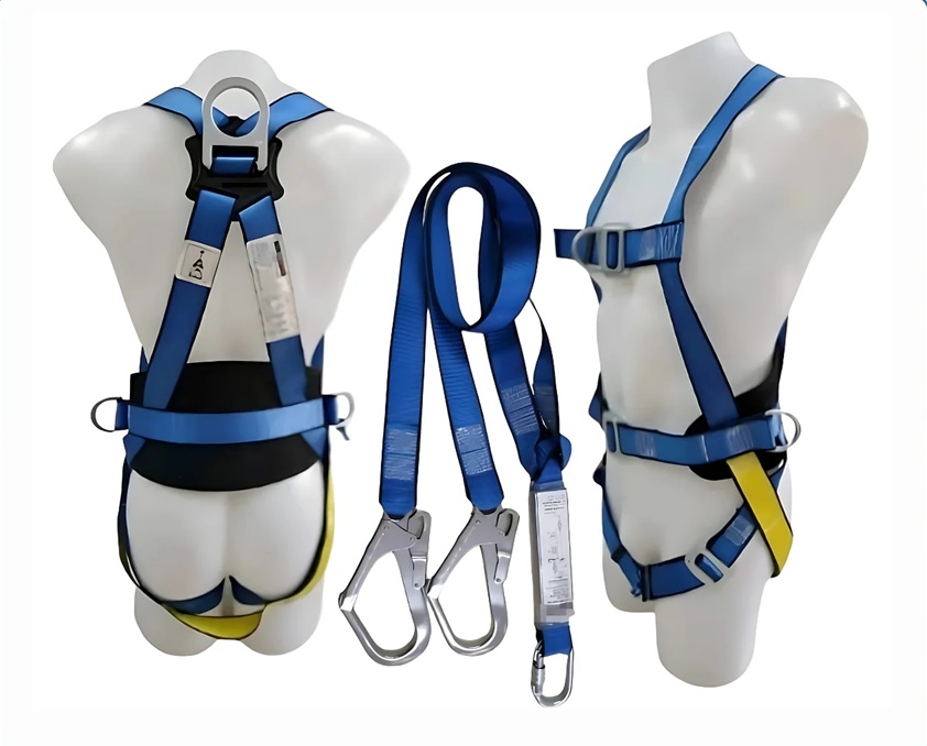 PROTECTA SAFETY HARNESS